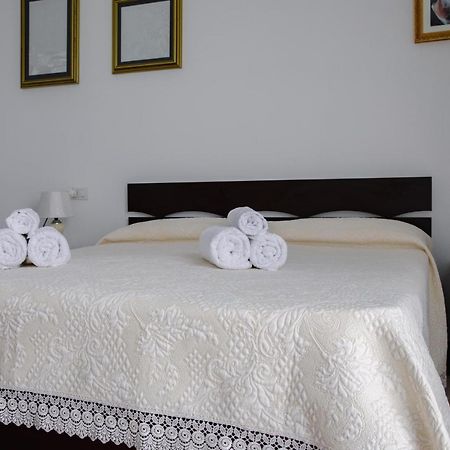 Le Residenze Di Baia Sant'Anna Villa Tanaunella Bagian luar foto