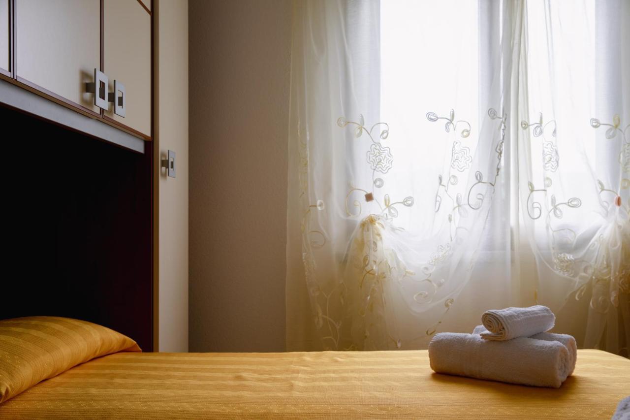 Le Residenze Di Baia Sant'Anna Villa Tanaunella Bagian luar foto