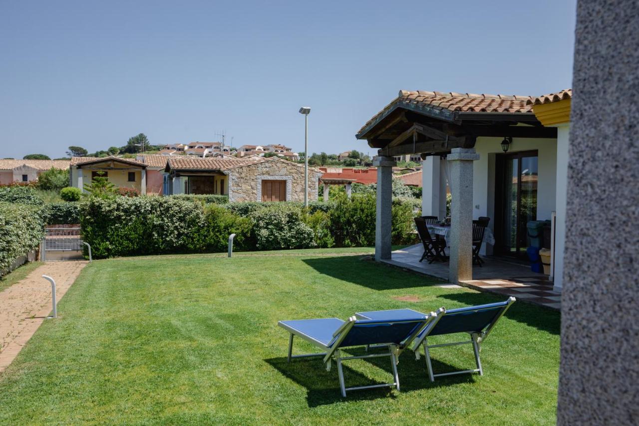 Le Residenze Di Baia Sant'Anna Villa Tanaunella Bagian luar foto