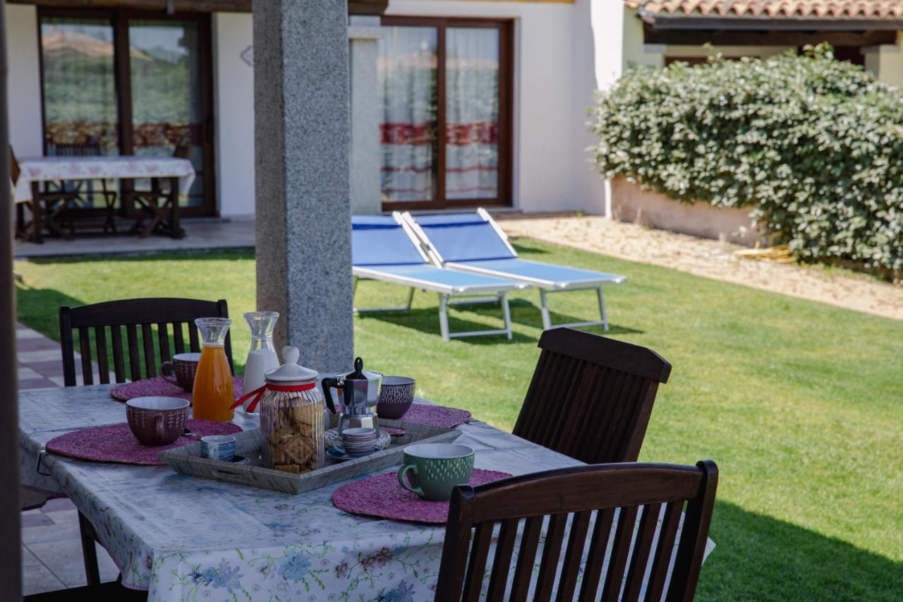 Le Residenze Di Baia Sant'Anna Villa Tanaunella Bagian luar foto