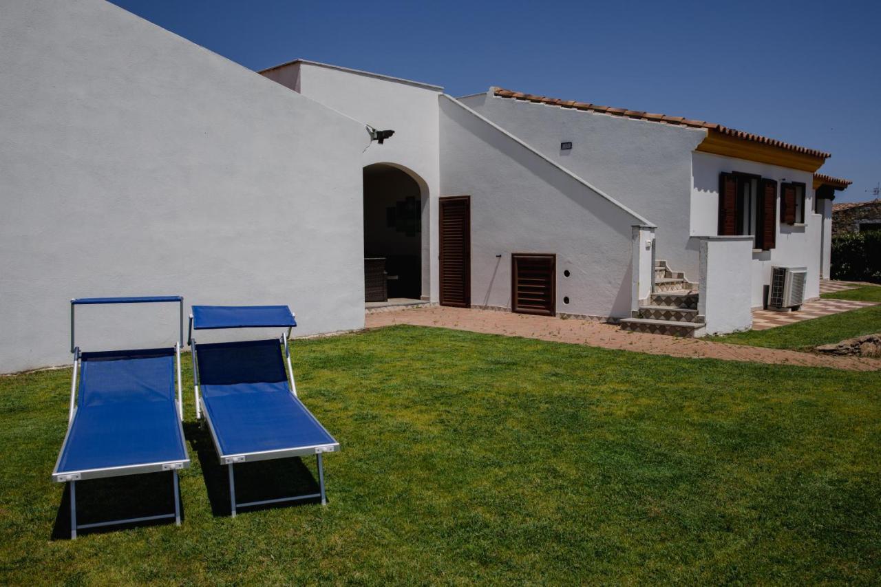 Le Residenze Di Baia Sant'Anna Villa Tanaunella Bagian luar foto